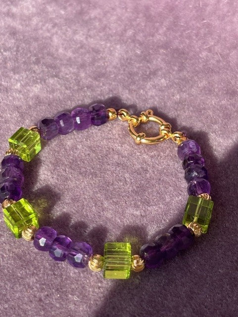 Bracelet ''Morada'' REAL gems: Amethyst,Swarovski,Gold plated