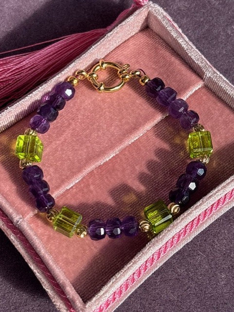Bracelet ''Morada'' REAL gems: Amethyst,Swarovski,Gold plated